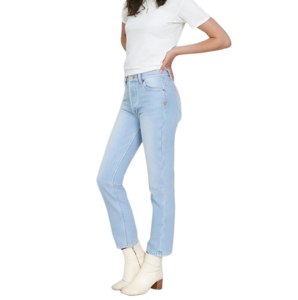 Bliss and Mischief - 100% Collector Fit Denim Light Wash Women's Jeans Size 27